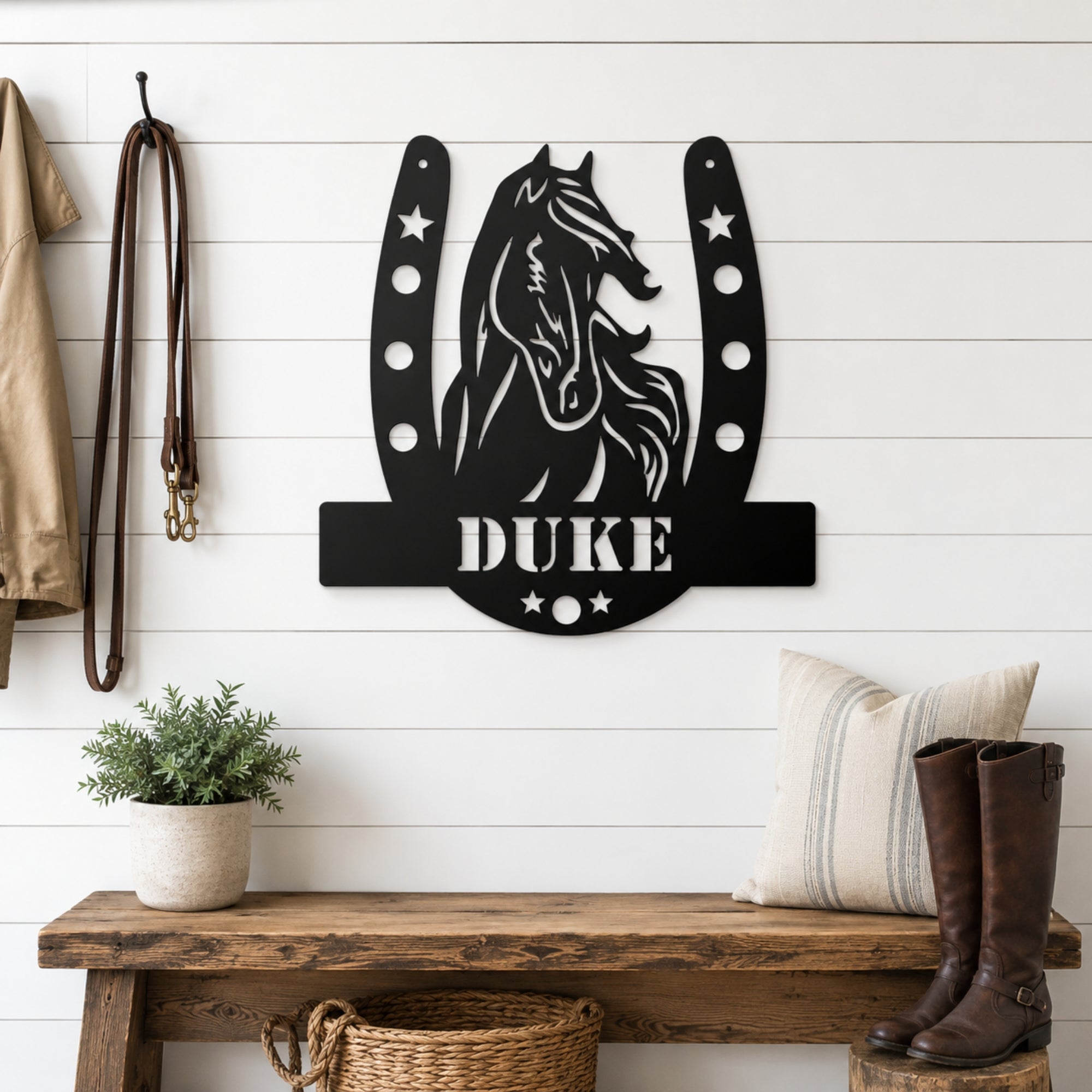 Personalized Horse Name Metal Sign – Horseshoe Equestrian Wall Art